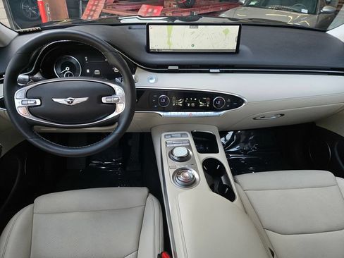Used 2024 Genesis GV70 2.5T w/ Select Package AWD/4WD image 15