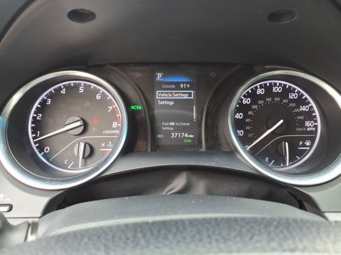 Used 2018 Toyota Camry LE w/ Convenience Package FWD image 21