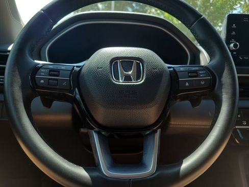 Used 2025 Honda Pilot EX-L image 28