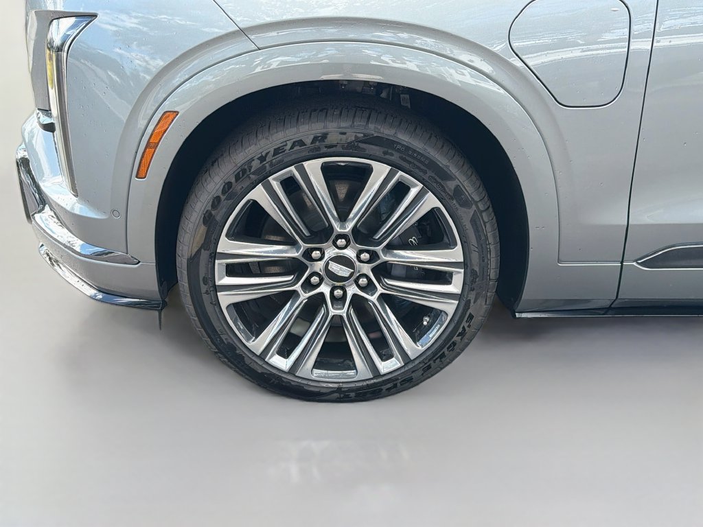 Certified 2026 Cadillac Vistiq Sport w/ LPO, Floor Liner Package AWD/4WD image 34