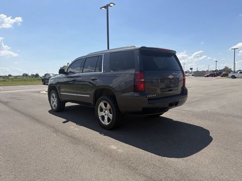 Used 2017 Chevrolet Tahoe LT w/ Luxury Package AWD/4WD image 3