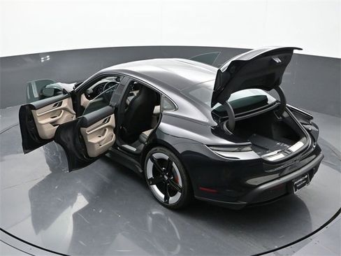 New 2025 Porsche Taycan 4S image 33