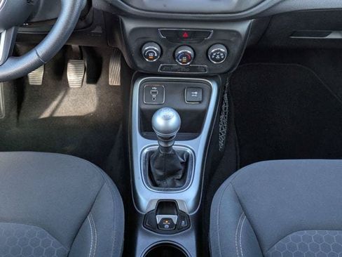 Used 2018 Jeep Compass Sport FWD image 19