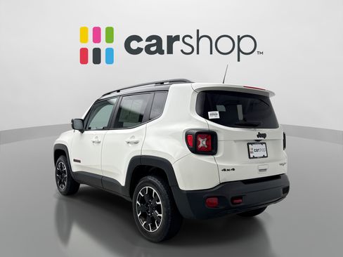 Used 2023 Jeep Renegade Trailhawk AWD/4WD image 3