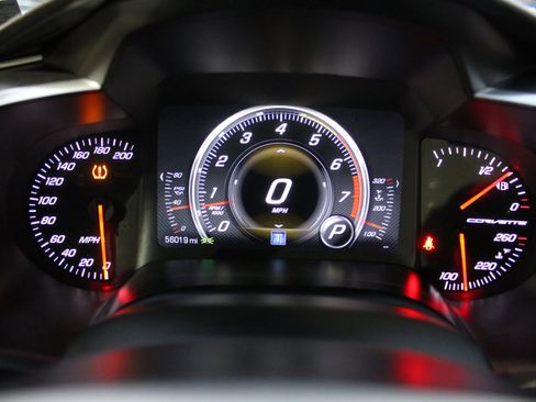 Used 2015 Chevrolet Corvette Stingray Coupe image 10