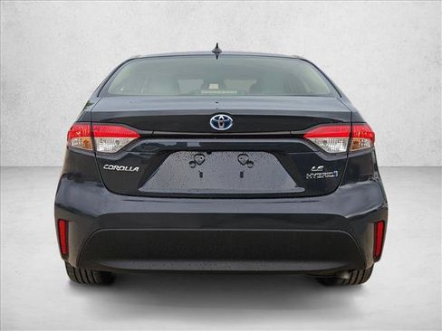 Used 2023 Toyota Corolla LE FWD image 6