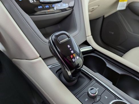 New 2025 Cadillac XT5 Premium Luxury w/ LPO, Floor Liner Package image 21