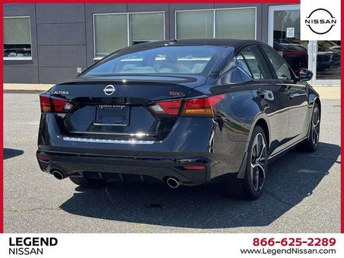 Certified 2023 Nissan Altima 2.5 SR w/ SR Premium Package FWD image 5