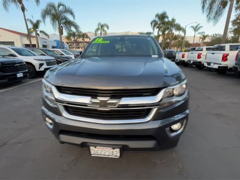 Used 2016 Chevrolet Colorado LT w/ LT Convenience Package image 3