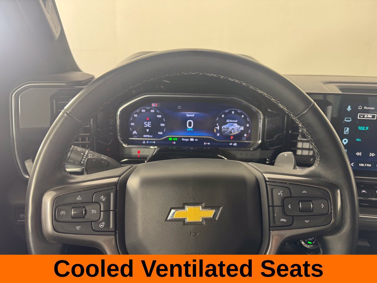Used 2024 Chevrolet Silverado 1500 High Country w/ High Country Premium Package AWD/4WD image 17