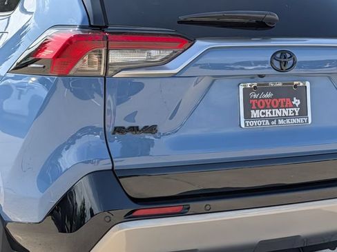 Used 2025 Toyota RAV4 XSE w/ Advanced Technology Package AWD/4WD image 47