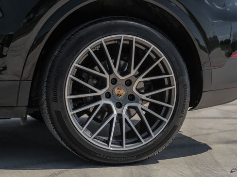 Used 2019 Porsche Cayenne AWD/4WD image 69