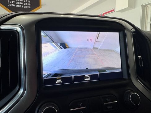 Certified 2021 Chevrolet Silverado 1500 LT Trail Boss w/ Convenience Package II AWD/4WD image 22