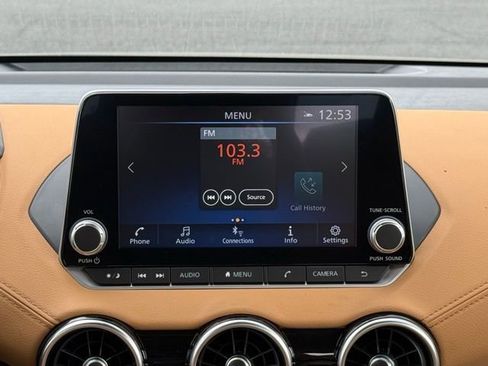 New 2025 Nissan Sentra SV w/ SV Premium Package image 24