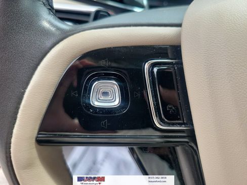 Used 2022 Lincoln Corsair AWD w/ Premium Package image 18