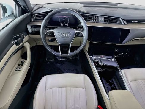 Certified 2024 Audi Q8 e-tron Premium AWD/4WD image 23