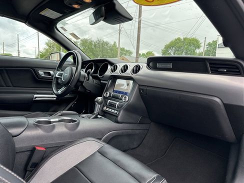 Used 2023 Ford Mustang Premium image 15