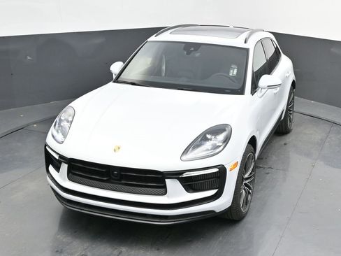 New 2025 Porsche Macan S image 39