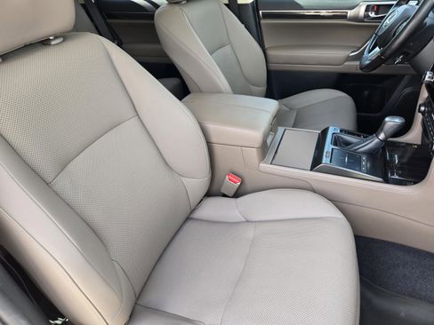Used 2023 Lexus GX 460 Premium w/ Premium Package AWD/4WD image 10