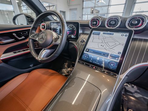 Used 2023 Mercedes-Benz GLC 300 image 19