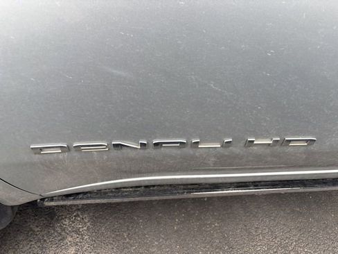 Used 2022 GMC Sierra 2500 Denali w/ Denali Ultimate Package image 12