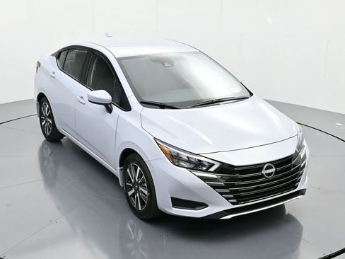 New 2025 Nissan Versa SV w/ Trunk Package FWD image 30