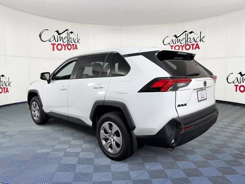 Used 2024 Toyota RAV4 LE FWD image 5