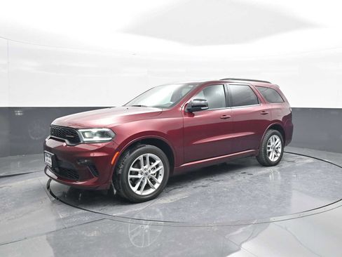 Used 2023 Dodge Durango GT image 4