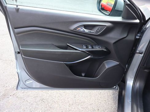 Used 2024 Chevrolet Trax LT image 24