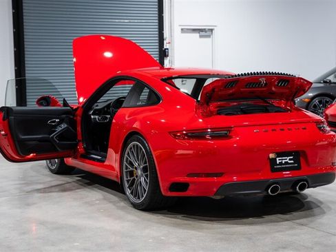 Used 2017 Porsche 911 Carrera S RWD image 34
