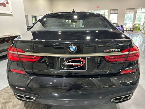 Used 2019 BMW M760i xDrive w/ Luxury Rear Seating Package AWD/4WD image 27