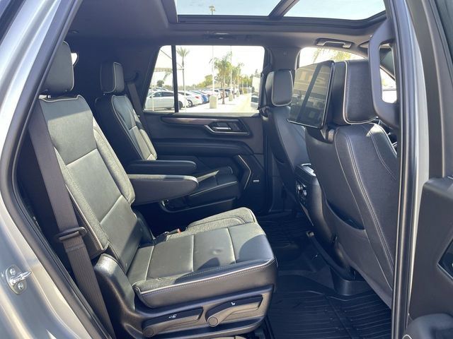 Used 2025 GMC Yukon Elevation w/ Elevation Premium Package AWD/4WD image 28