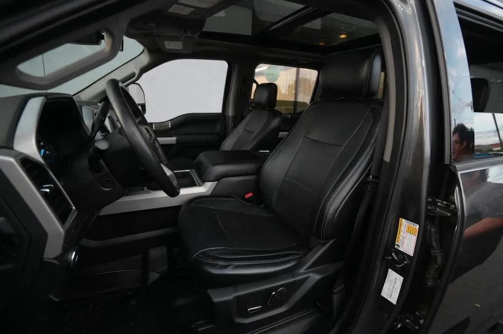 Used 2019 Ford F350 Lariat w/ Lariat Ultimate Package AWD/4WD image 43