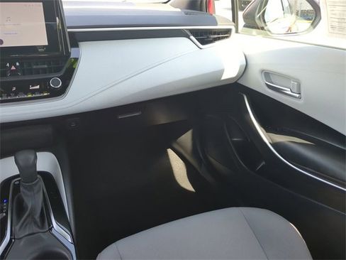 Certified 2024 Toyota Corolla SE image 16