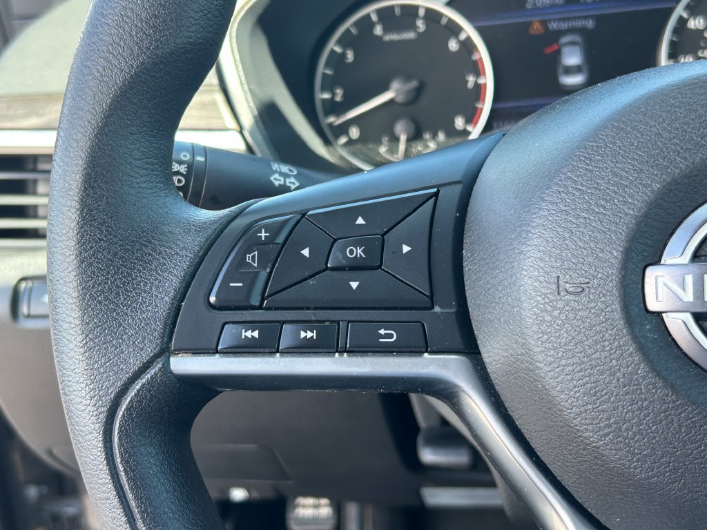 Used 2025 Nissan Altima 2.5 SV FWD image 18