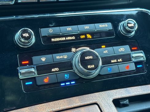 Used 2022 Lincoln Navigator L Black Label image 22