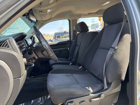 Used 2011 Chevrolet Silverado 1500 LT w/ Regional Value Package image 7