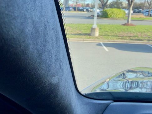 Used 2021 BMW X7 xDrive40i w/ M Sport Package image 14