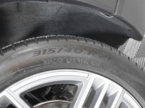 Used 2024 Mercedes-Benz GLS 450 4MATIC image 33