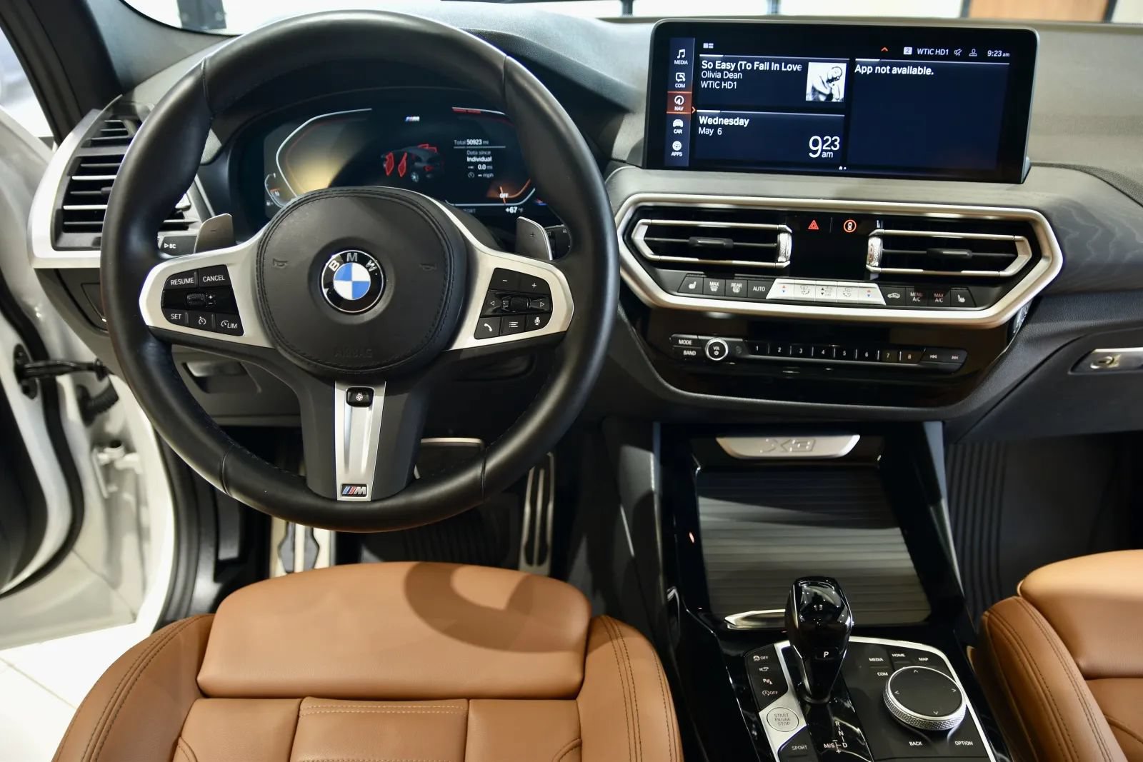 Used 2023 BMW X3 xDrive30i w/ M Sport Package AWD/4WD image 12