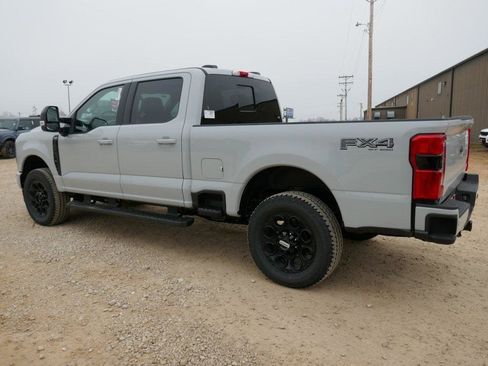 New 2026 Ford F250 Lariat w/ Black Appearance Package image 7