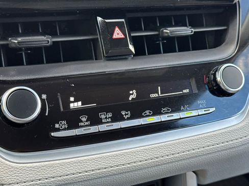 Certified 2024 Toyota Corolla Cross L image 22