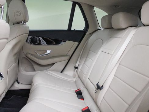 Used 2022 Mercedes-Benz GLC 300 image 26