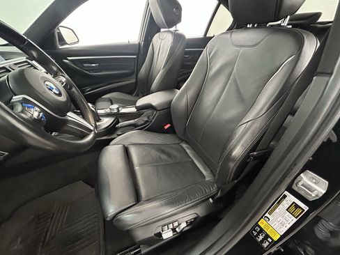 Used 2018 BMW 328d xDrive Sedan w/ Premium Package image 30