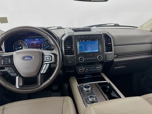 Used 2019 Ford Expedition Limited w/ Equipment Group 302A AWD/4WD image 24