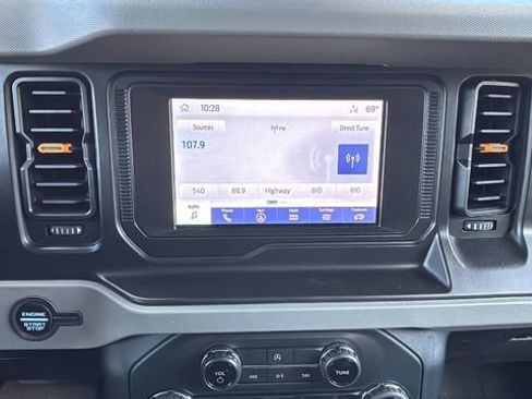 Used 2023 Ford Bronco Badlands w/ Sasquatch Package image 13