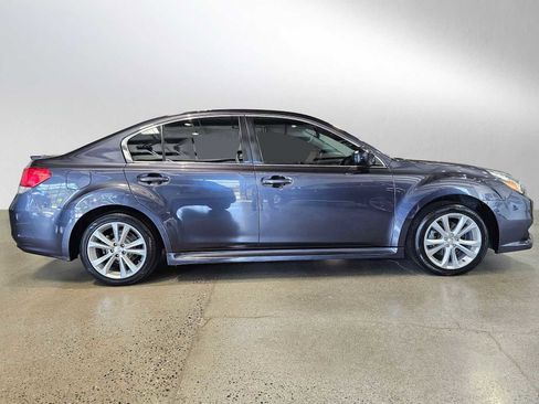 Used 2013 Subaru Legacy 2.5i AWD/4WD image 2