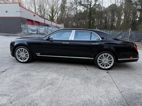 Used 2014 Bentley Mulsanne image 46