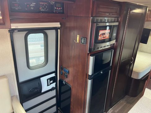 Used 2019 Mercedes-Benz Sprinter 170 image 18