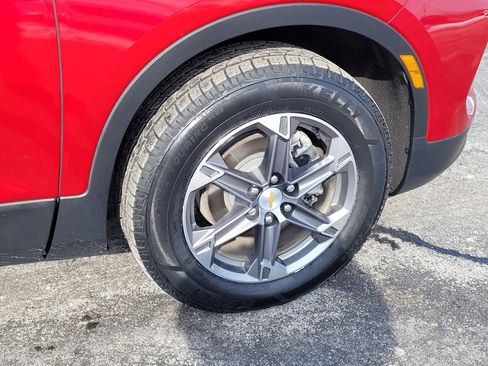 Used 2023 Chevrolet Blazer LT image 11